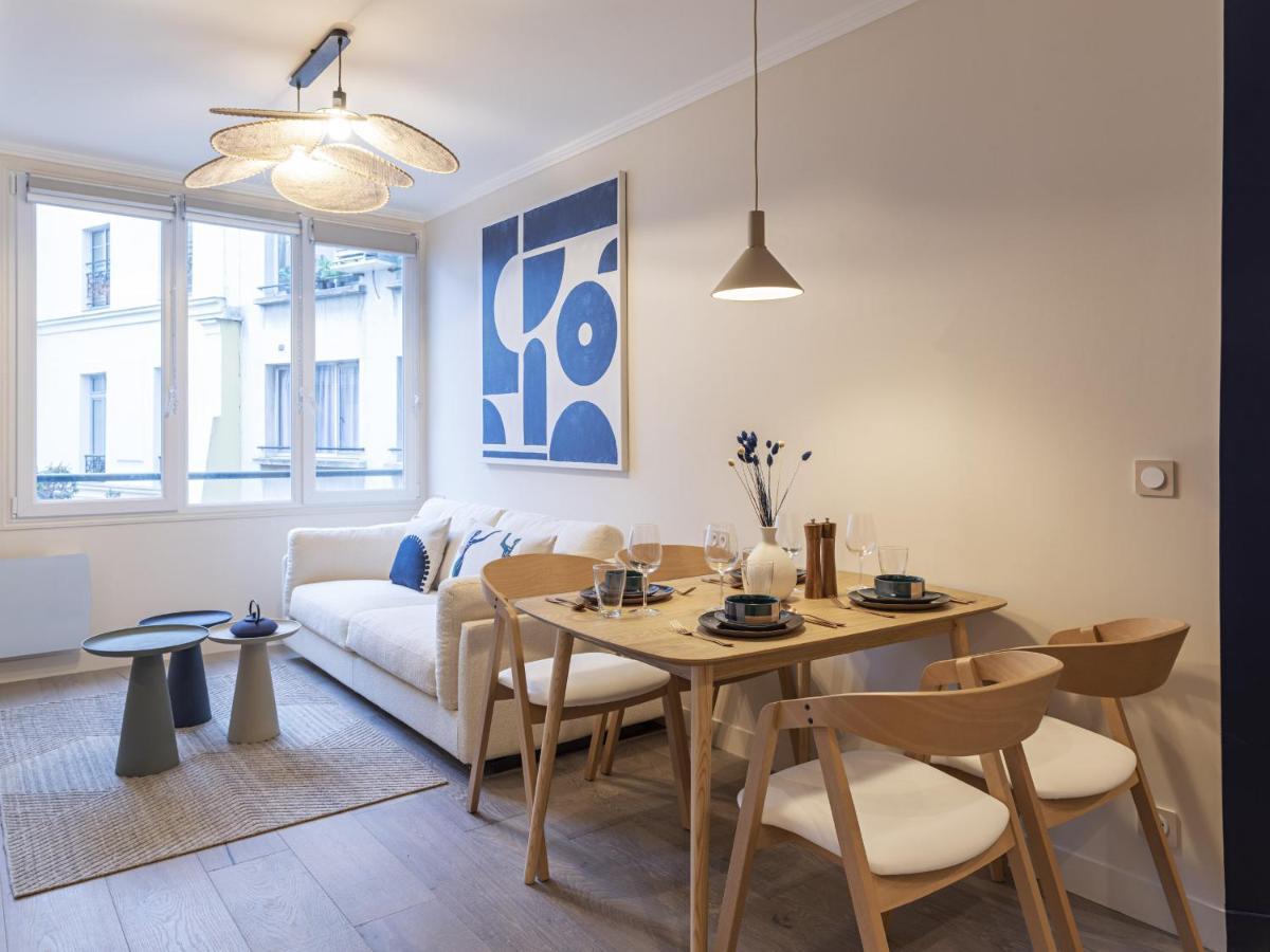 The Blue Suite On Champs Elysees Avenue Parijs Buitenkant foto