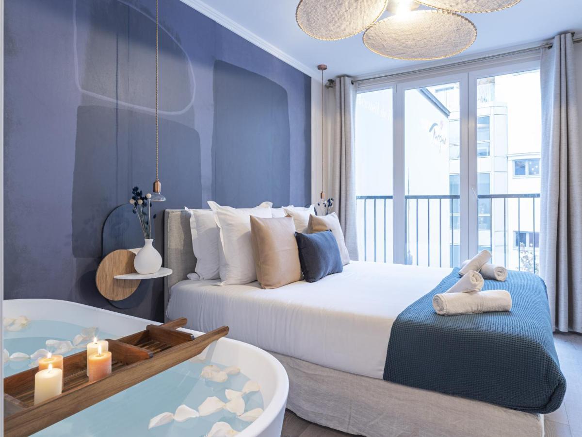 The Blue Suite On Champs Elysees Avenue Parijs Buitenkant foto
