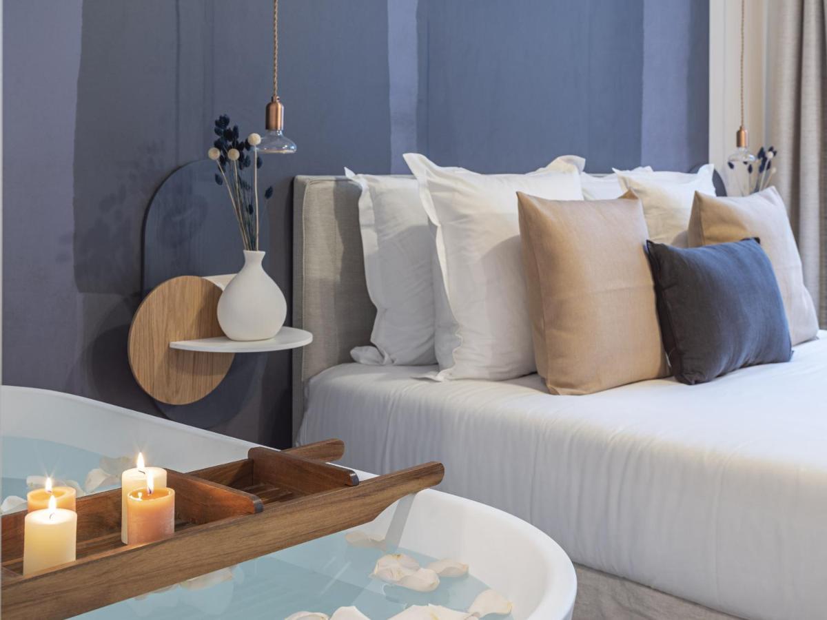 The Blue Suite On Champs Elysees Avenue Parijs Buitenkant foto