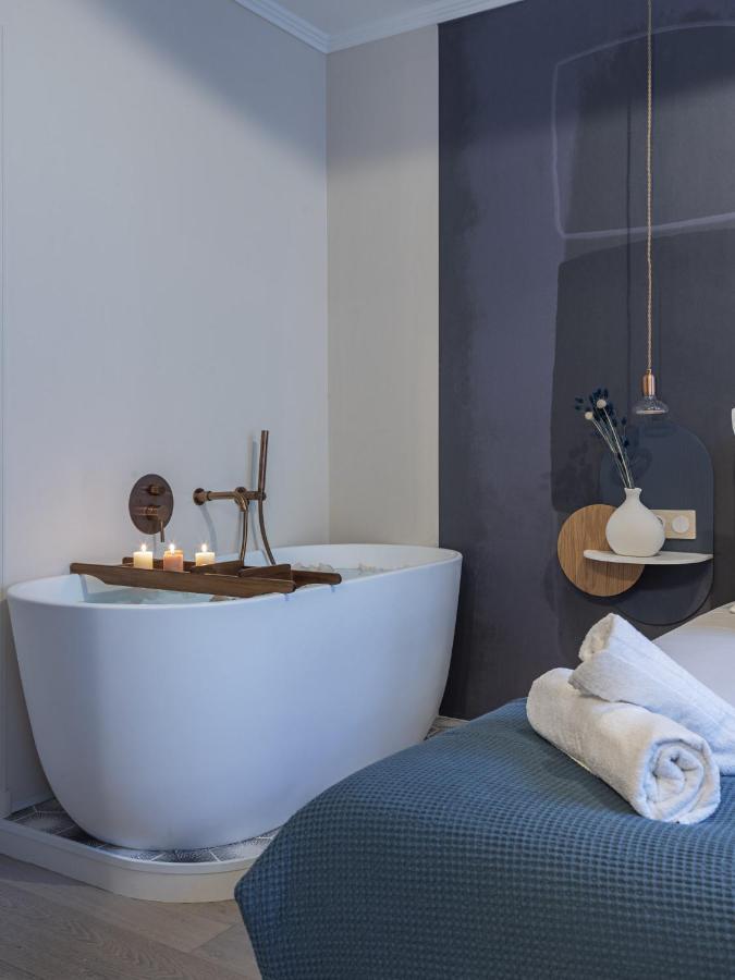 The Blue Suite On Champs Elysees Avenue Parijs Buitenkant foto