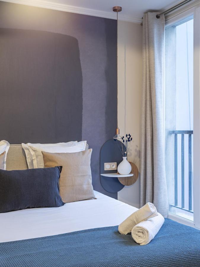 The Blue Suite On Champs Elysees Avenue Parijs Buitenkant foto